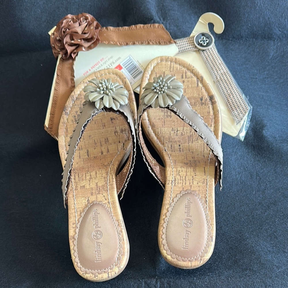 Lindsay Phillips Women's Taupe “Switchflops”Sandals